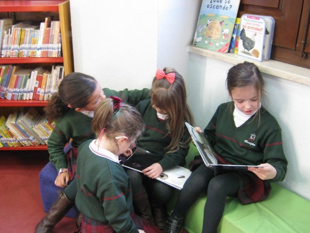 Biblioteca Municipal Gabriel y Galán Biblioteca Municipal Gabriel y Galán