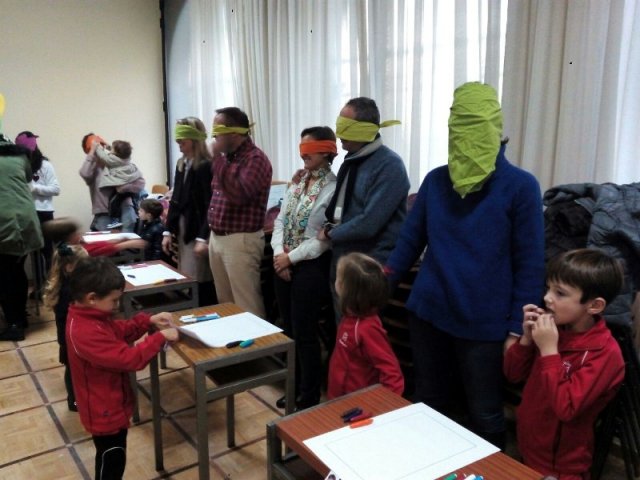 Comienzas las catequesis en familia Comienzas las catequesis en familia