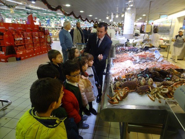 Infantil hace la compra Infantil hace la compra