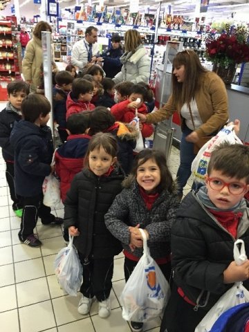 Infantil hace la compra Infantil hace la compra