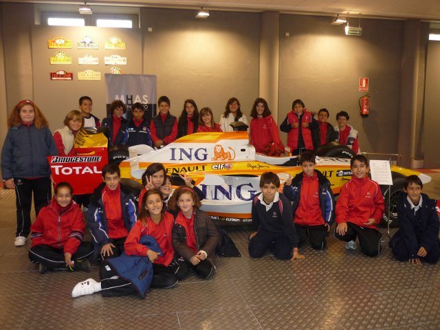 Museo Automoción 2010 5º B Primaria Museo Automoción 2010 5º B Primaria