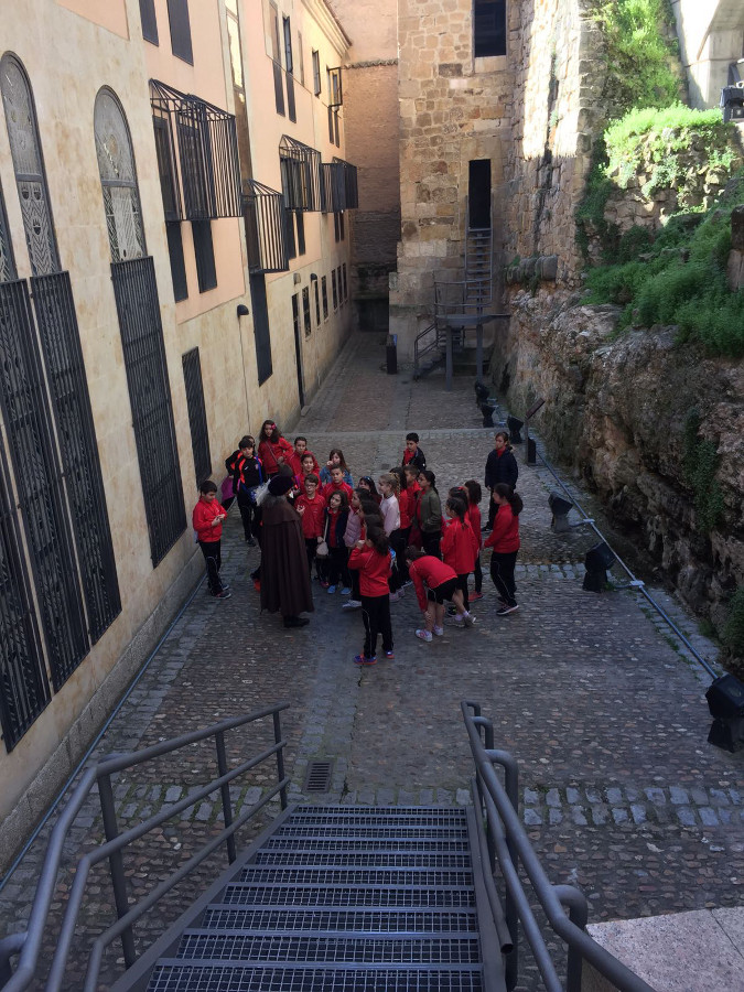 A la cueva nos fuimos A la cueva nos fuimos