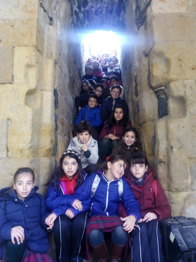 A la cueva nos fuimos A la cueva nos fuimos