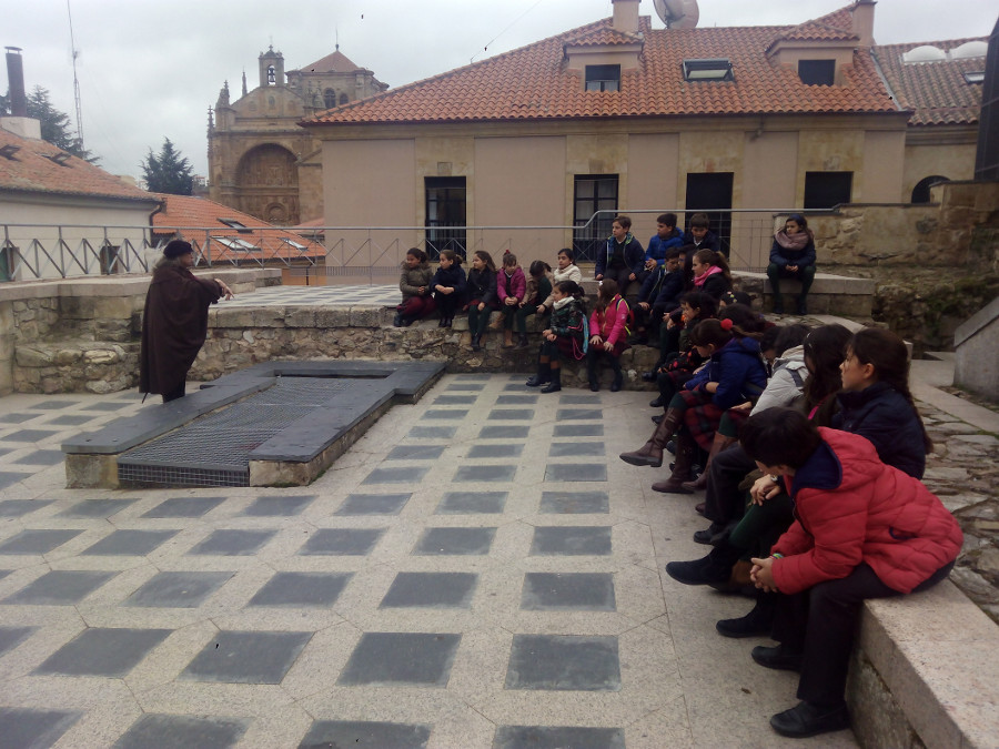 A la cueva nos fuimos A la cueva nos fuimos