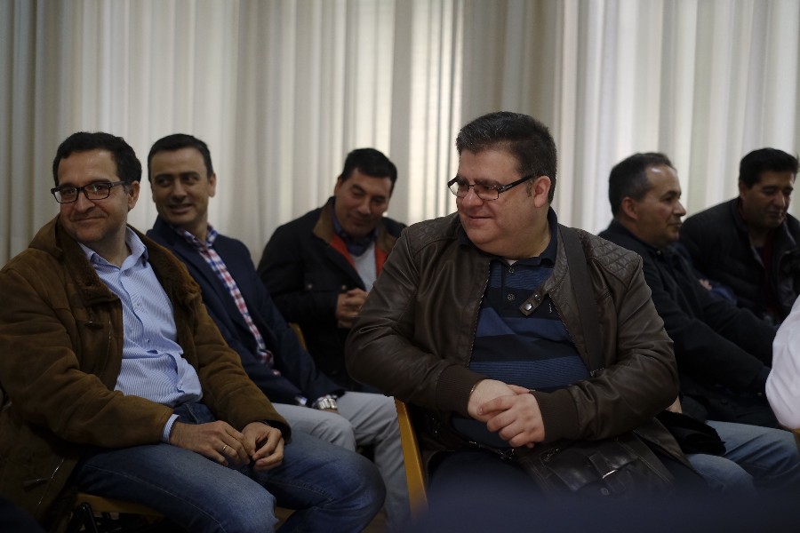 Reunión de antiguos alumnos que finalizaron sus estudios hace 25 años Reunión de antiguos alumnos que finalizaron sus estudios hace 25 años