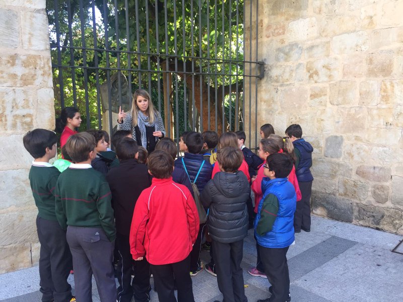 Visita al Huerto de Calixto y Melibea Visita al Huerto de Calixto y Melibea
