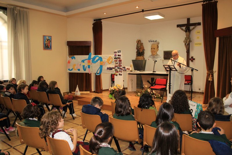 Celebración religiosa en honor a San José de Calasanz. Celebración religiosa en honor a San José de Calasanz.