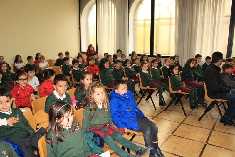 Celebración religiosa en honor a San José de Calasanz. Celebración religiosa en honor a San José de Calasanz.