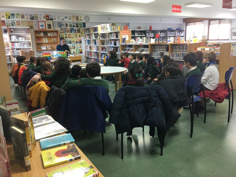 Visita a la Biblioteca Municipal Miraltormes. Visita a la Biblioteca Municipal Miraltormes.