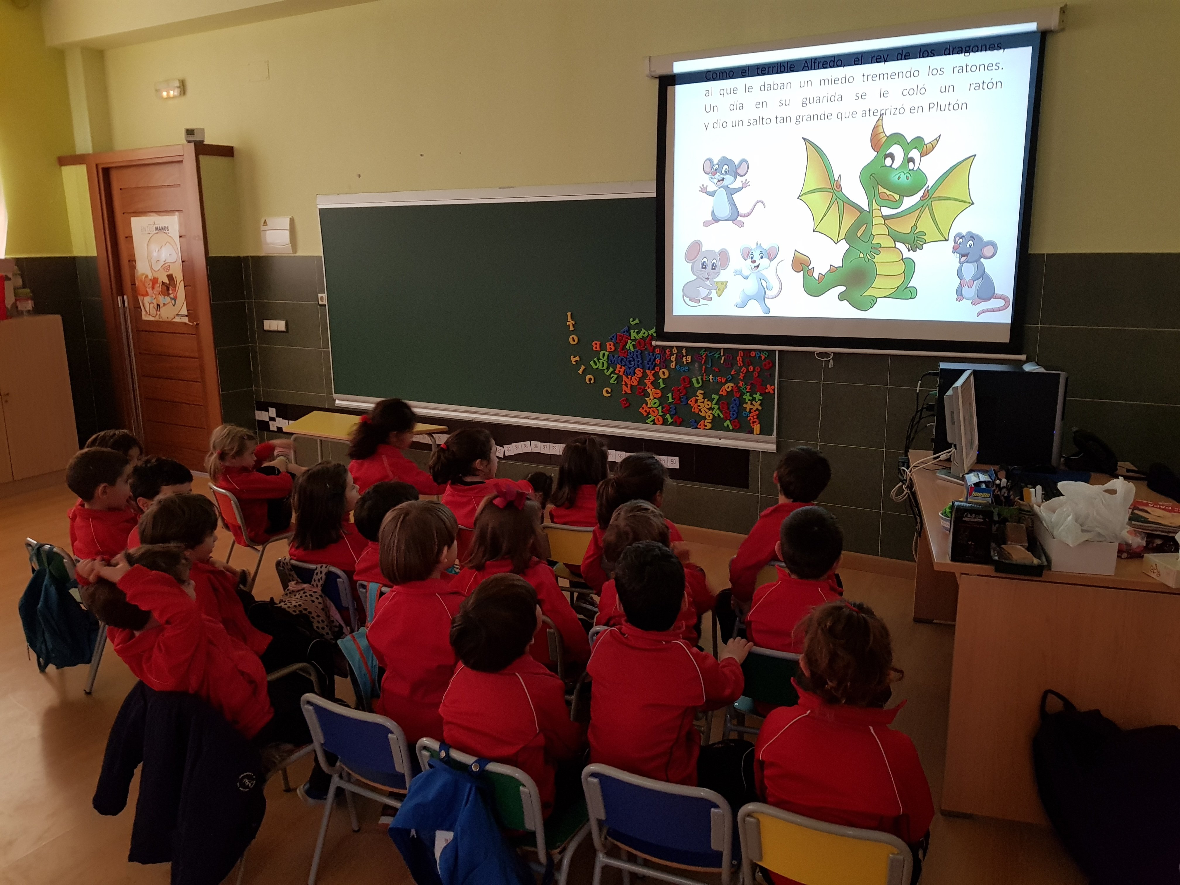 Los cinco minutos de la poesía. Los cinco minutos de la poesía.