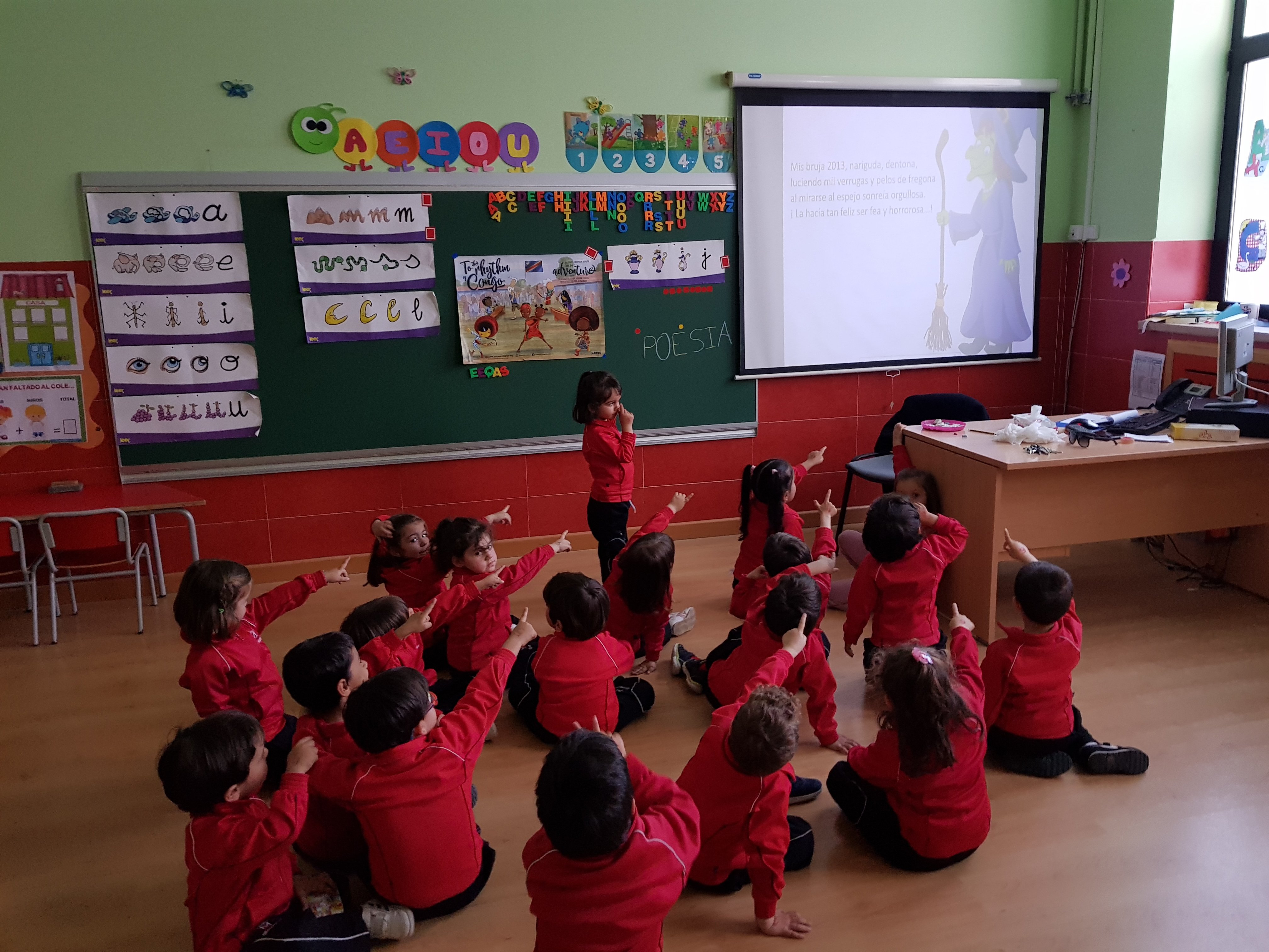 Los cinco minutos de la poesía. Los cinco minutos de la poesía.