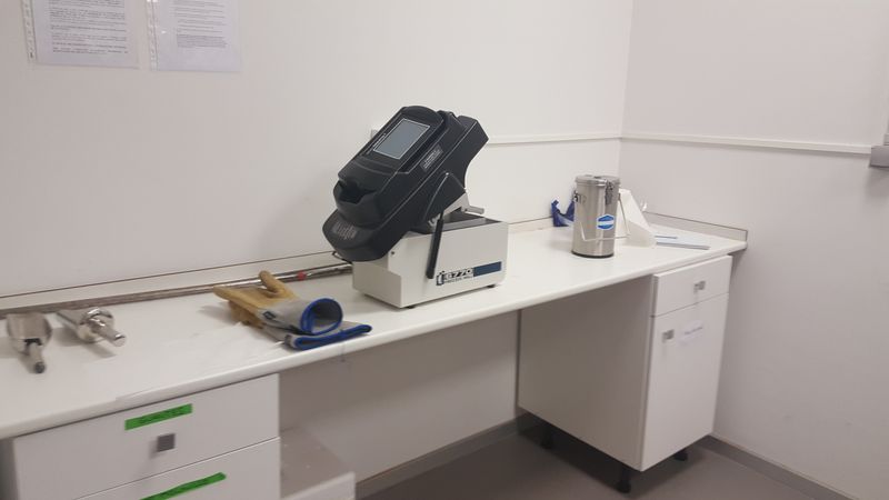 Alumnos de biología en el IBFG Alumnos de biología en el IBFG