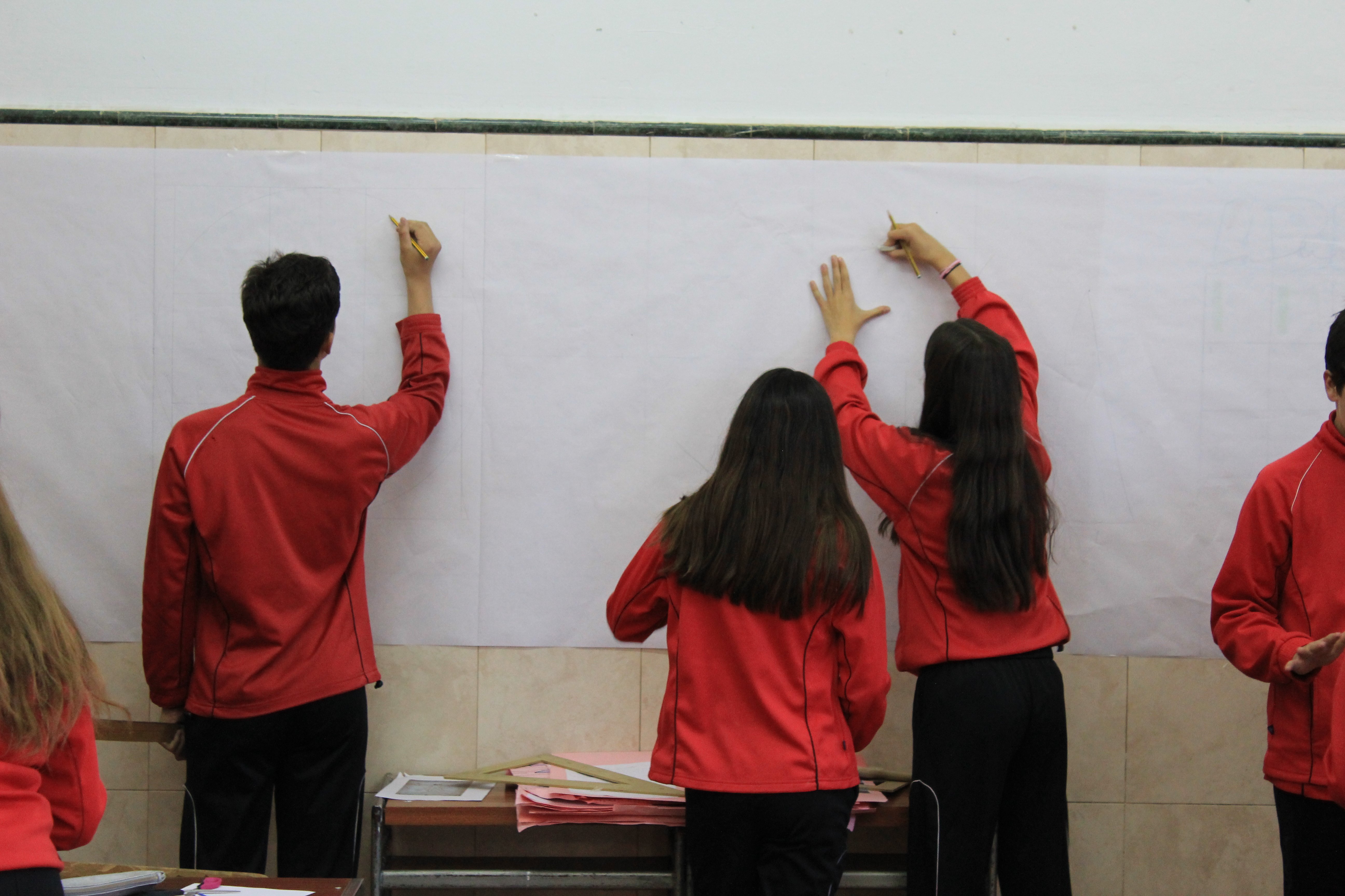 Secundaria trabaja por proyectos. Secundaria trabaja por proyectos.