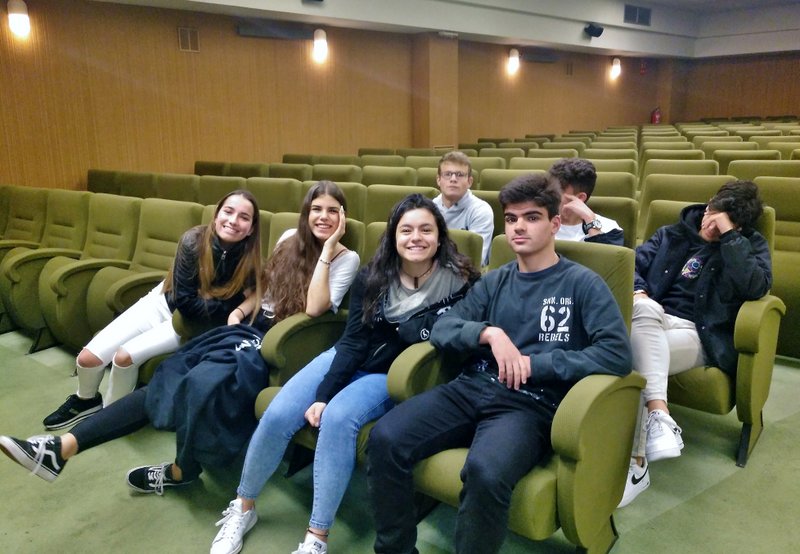 El cine como fuente para la Historia del Mundo Contemporáneo. El cine como fuente para la Historia del Mundo Contemporáneo.