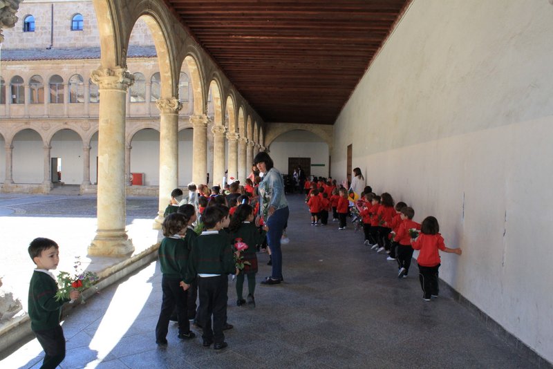 Mayo, mes de María. Mayo, mes de María.