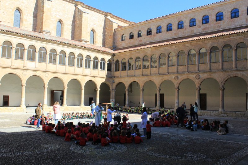 Mayo, mes de María. Mayo, mes de María.