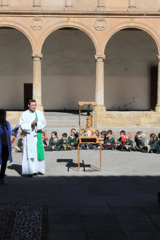 Mayo, mes de María. Mayo, mes de María.