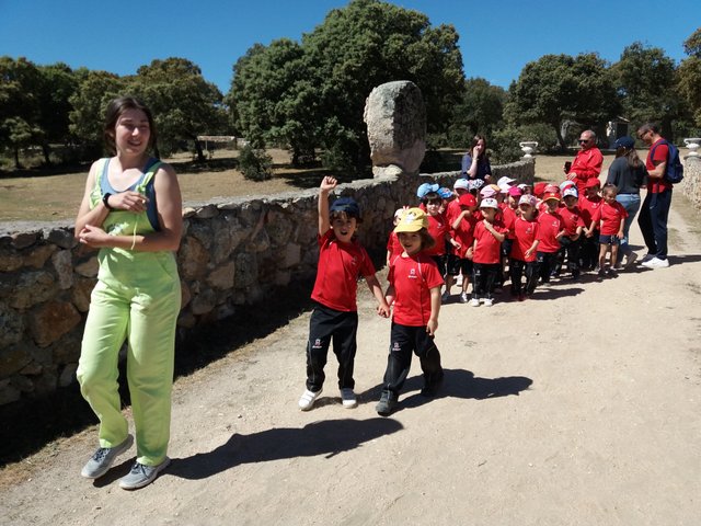 Infantil de excursión a la granja Infantil de excursión a la granja