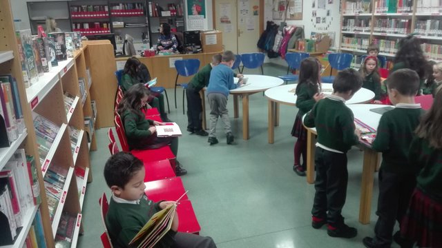 Jóvenes lectores Jóvenes lectores