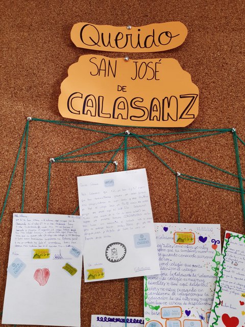 Pequeños-Grandes lectores y escritores. Pequeños-Grandes lectores y escritores.